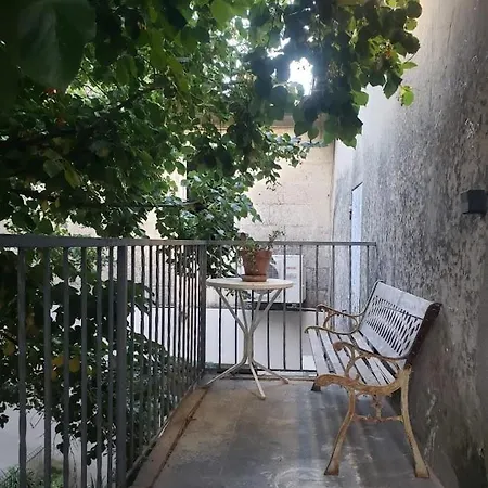 Appartement Le Clocher De Castries
