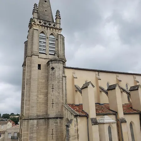Le Clocher De Castries