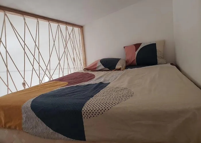 Le Clocher De קאסטרי